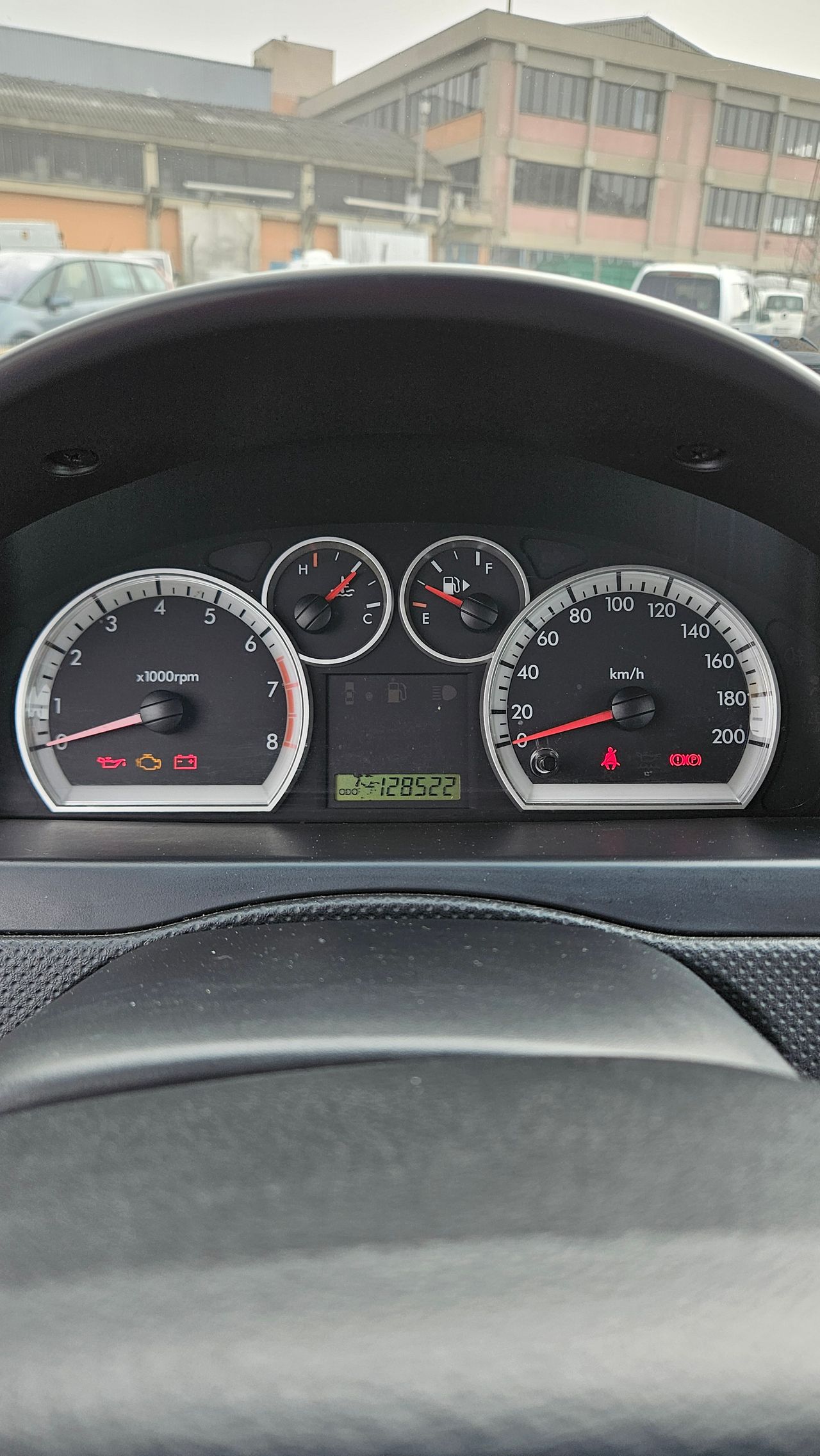 Notranja slika - Chevrolet Aveo - 1,2 16V Base - 8
