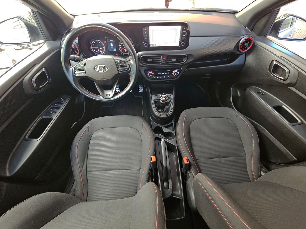 Notranja slika - Hyundai i10 - 1.0 T-GDI Premium - 9