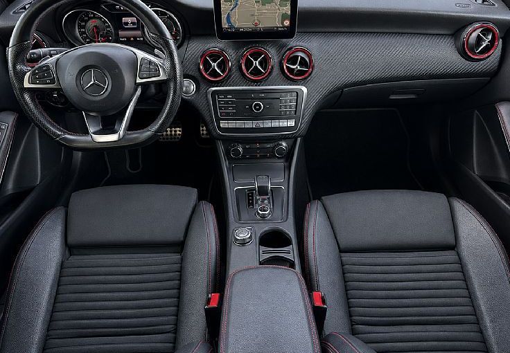 Zunanja slika - Mercedes-Benz A-Razred - A45 381ks AMG 4MATIC °FULL-LED° °18-COL° °KAMERA° - 8