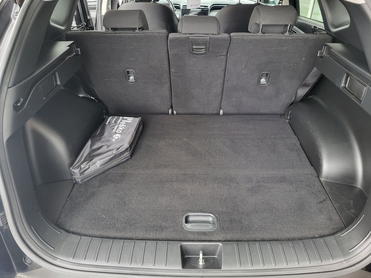 Zunanja slika - Hyundai Tucson - 1.6 CRDI Premium SLO-1last-servi-navi-acc-alu-kame - 13