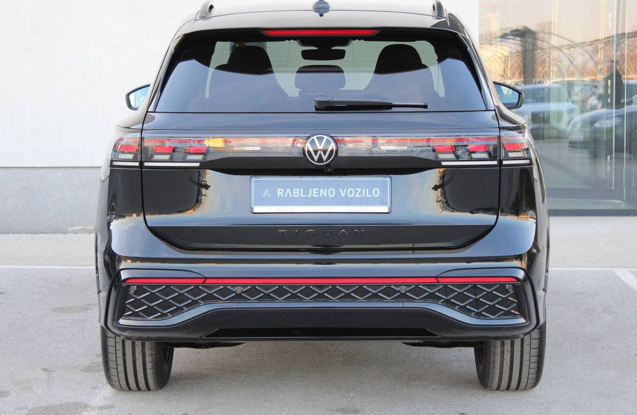 Zunanja slika - VW Tiguan - 2.0TSI 4MOT. R-LINE 195kW HEAD UP ACC SIDE AST I.. - 5