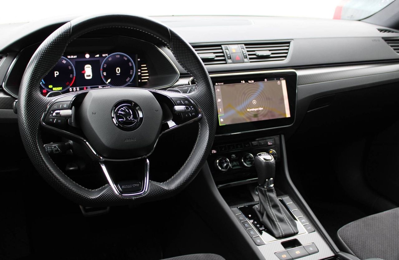 Zunanja slika - Škoda Superb - 1.4 TSI PHEV SPORTLINE Combi DSG... - 6