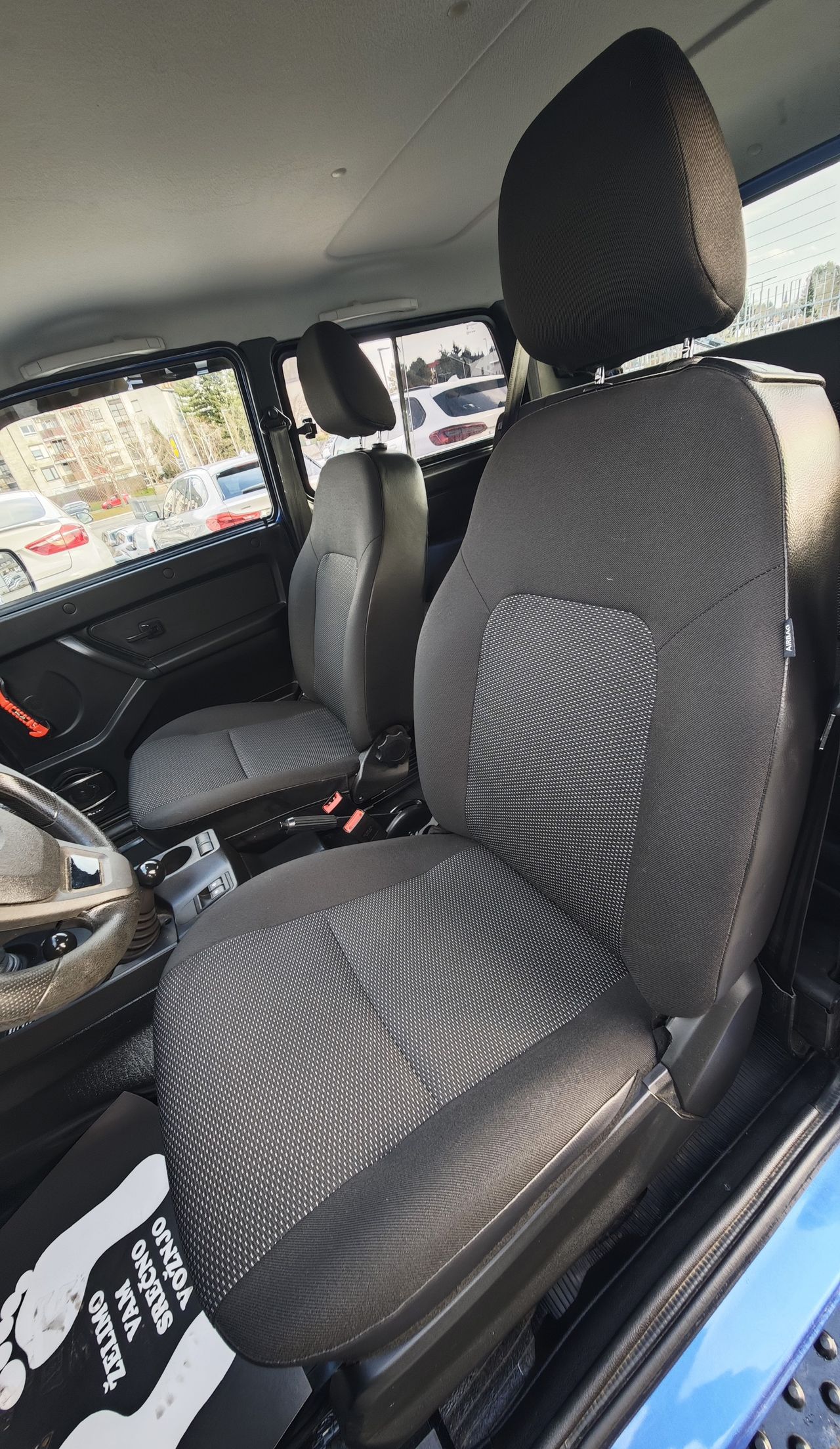 Zunanja slika - Lada Niva - 4x4 1.7 61kW KLJUKA EL.STEKLA - 6