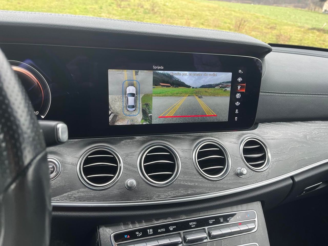 Zunanja slika - Mercedes-Benz E-Razred - E220d AMG WIDE MULTIBEAM WEBASTO PRIKLOP ALU20 - 11