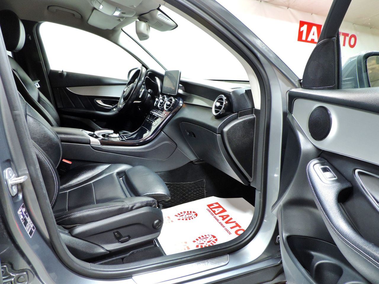 Zunanja slika - Mercedes-Benz GLC Coupe - GLC 250 d 4MATIC AMG LINE ZRAČNO-360  KAMERE... - 11