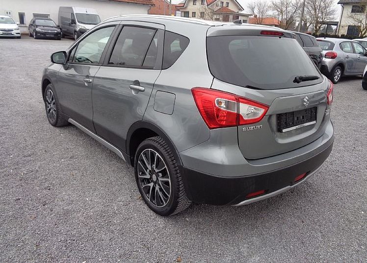 Zunanja slika - Suzuki SX4 S-Cross - 1.6 DDIS PREMIUM -LEPO OHRANJENO - KASKO GRATIS - 4