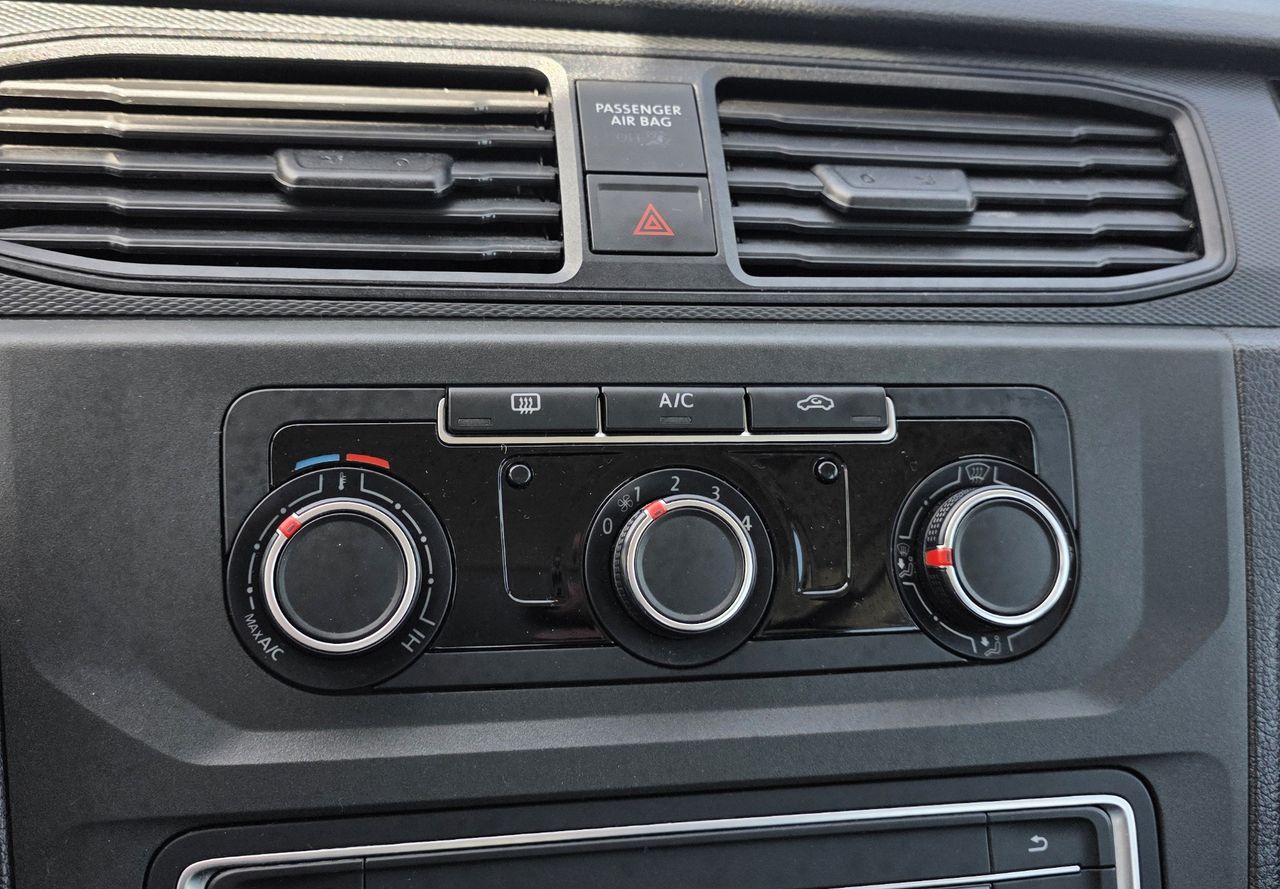 Zunanja slika - VW Caddy - Furgon 2,0 TDI TEMP KLIMA PDC - 14