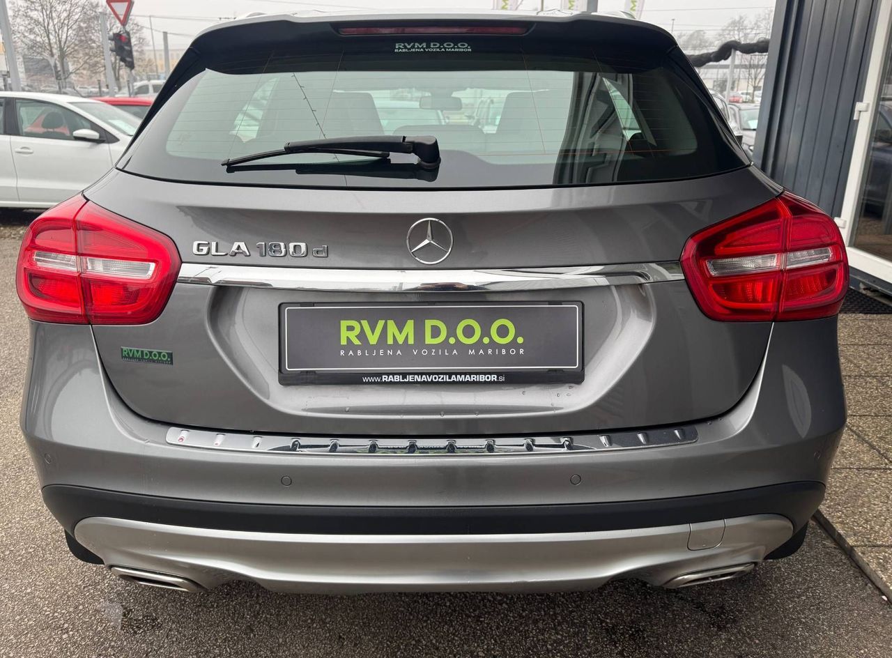 Zunanja slika - Mercedes-Benz GLA-Razred - STYLE°1.LAST°SLO°LED°DIG.KLIMA°PARK.SEN°96.000 KM - 7