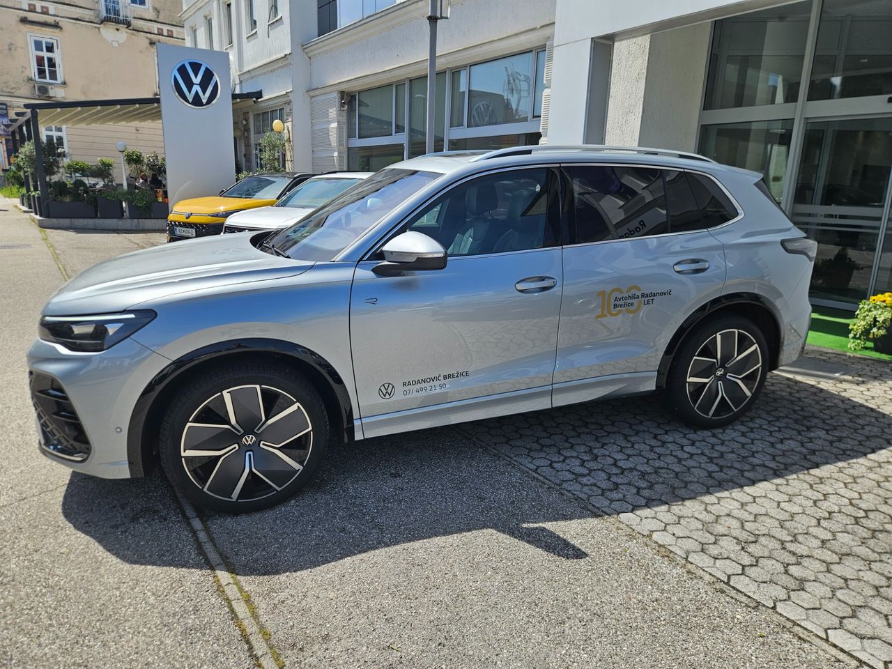 Zunanja slika - VW Tiguan - 1.5 eTSI 4Joy DSG - 5