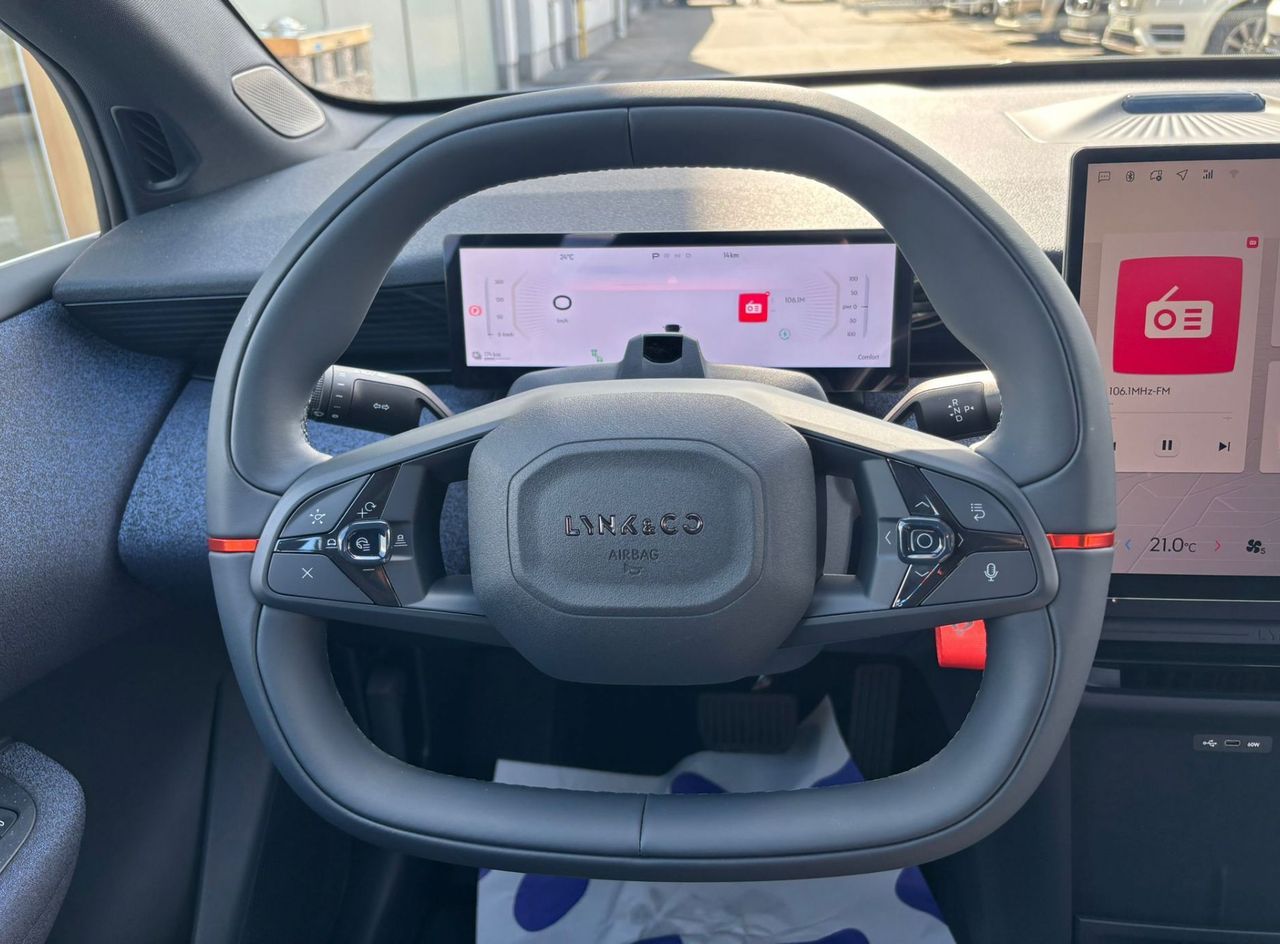 Zunanja slika - Lynk & Co 02 - CORE 66kWh - 10