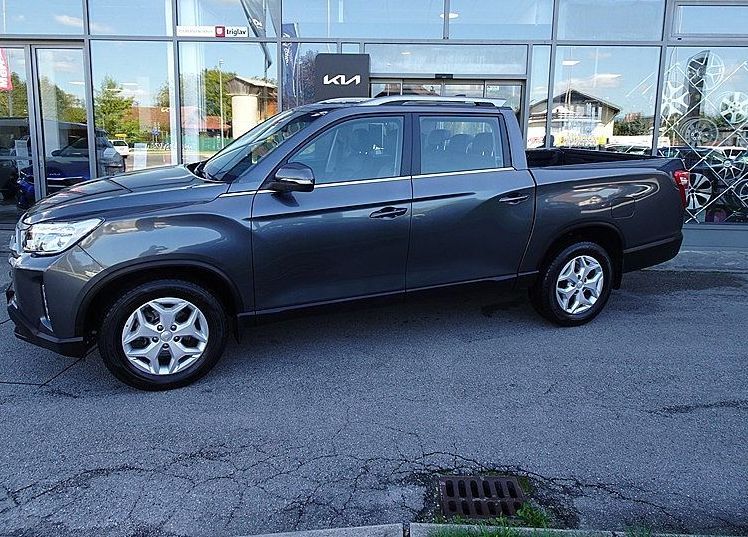 Zunanja slika - SsangYong Musso - 2.2 XDi ULTIMATE 4WD A T TOV. GARANCIJA. KLJUKA - 3