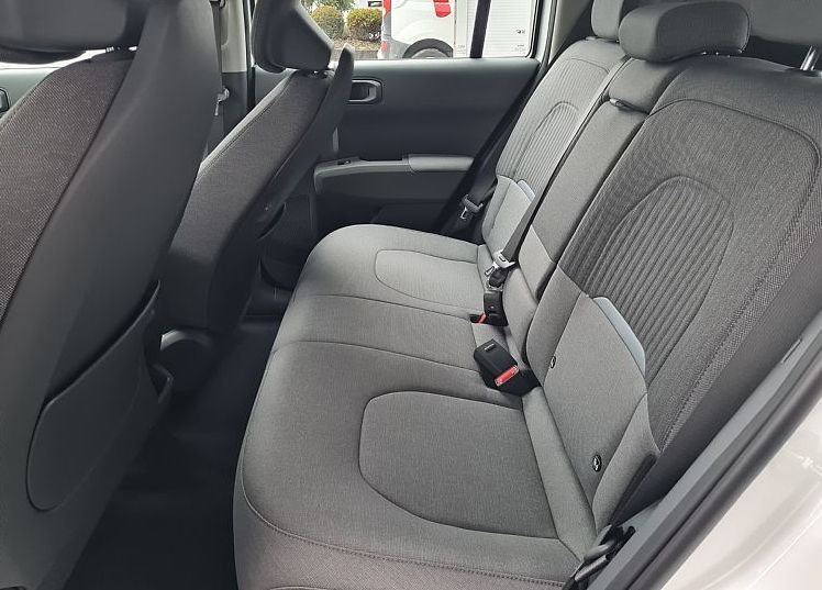 Zunanja slika - KIA EV3 - 58.3 kWh baterija. 150 kW Star - 9