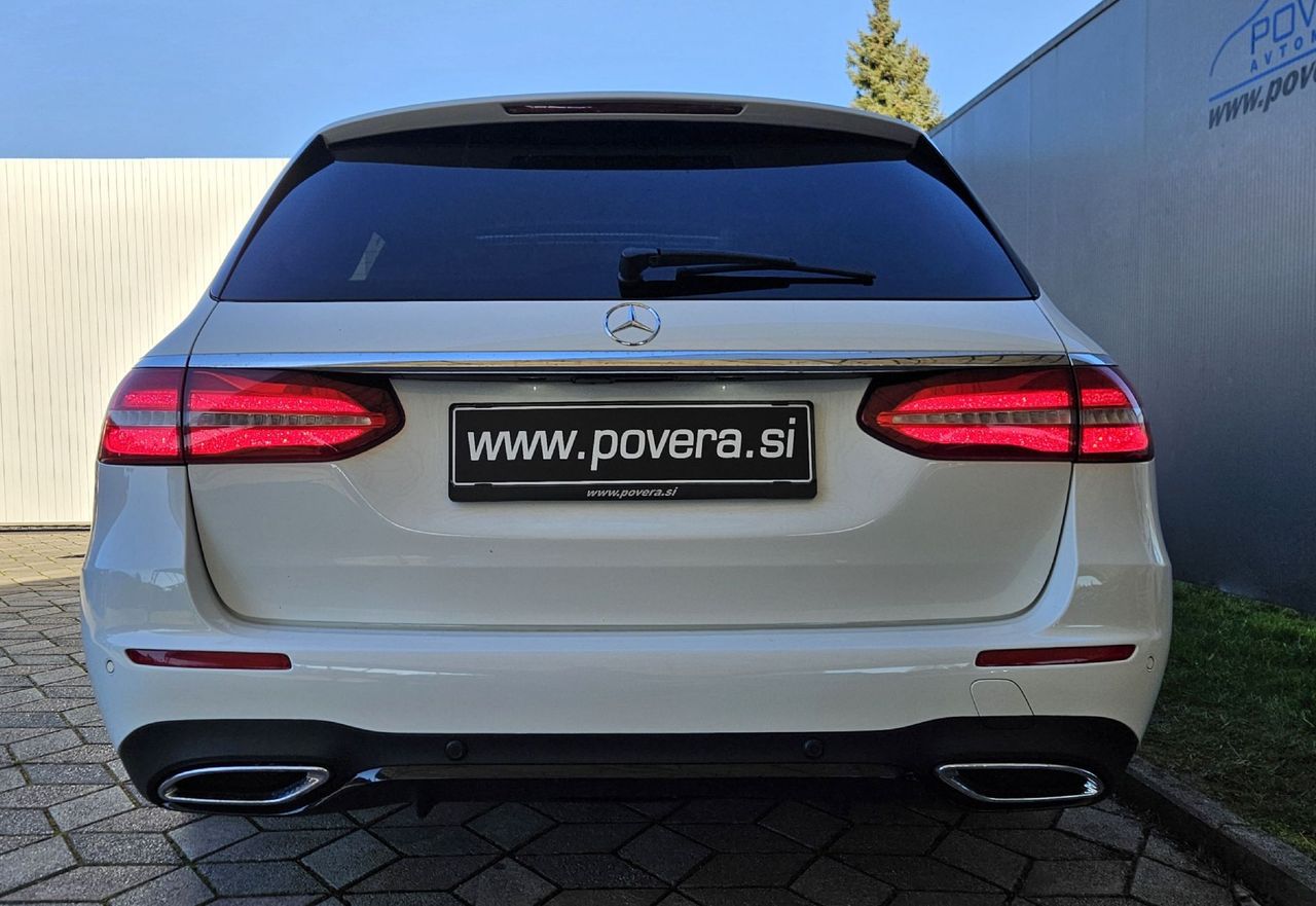 Zunanja slika - Mercedes-Benz E-Razred - E 220 d AMG line+ACC+PANO+MULTIBEAM+USNJE+PRIKLOP+ - 17