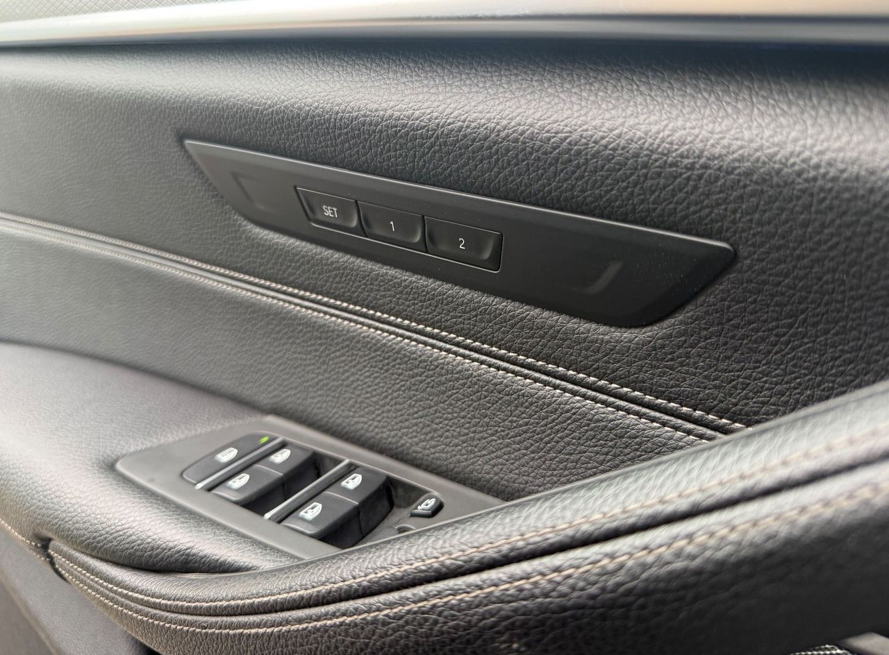 Zunanja slika - BMW Serija 5 - Touring: 530d xDrive M-sport VIRT HEAD UP 360CAM PANO LE - 17