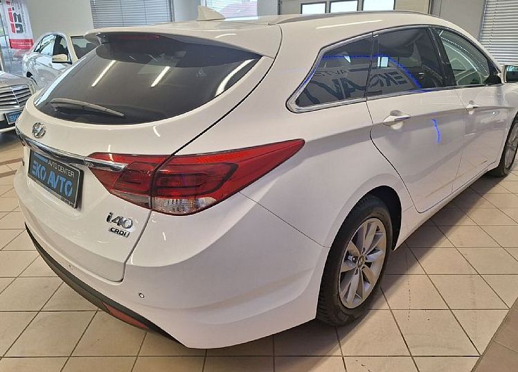 Zunanja slika - Hyundai i40 - 1.7 CRDI 85KW PREMIUM FUL LED-NAVI-KAMERA-PDC-... - 5