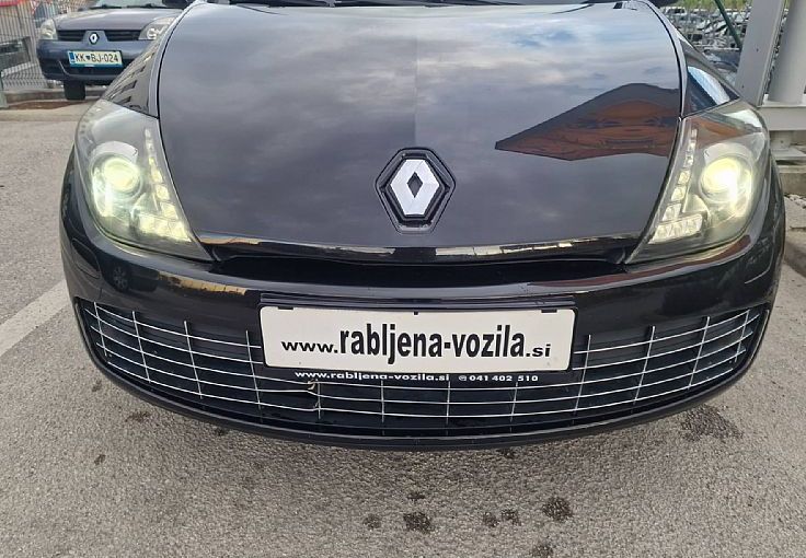 Zunanja slika - Renault Laguna - Sport Edition 3.0 V6 DCI AUT. TOOP STANJE KSENON . - 6