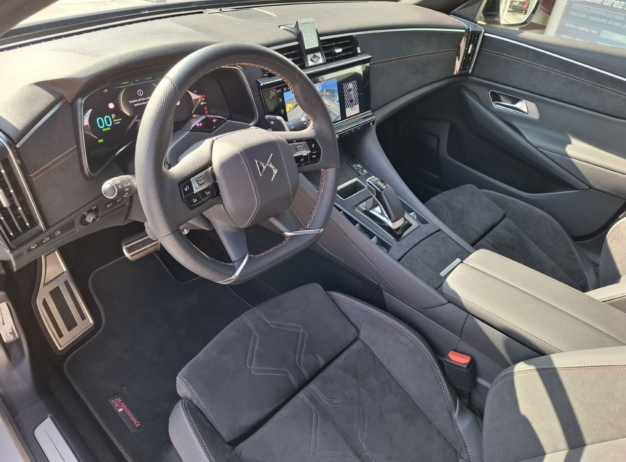 Zunanja slika - DS DS 9 - 1.6PHEV PERFORMANCE LINE+ 250HP - KOT NOV - 193KM - 7