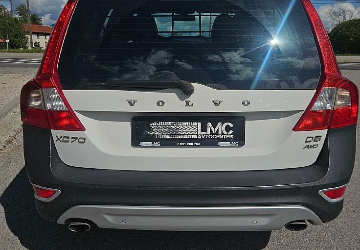 Zunanja slika - Volvo XC70 - D5 AWD 205ks °AUTOMATIC° °19-COL° USNJE - 6
