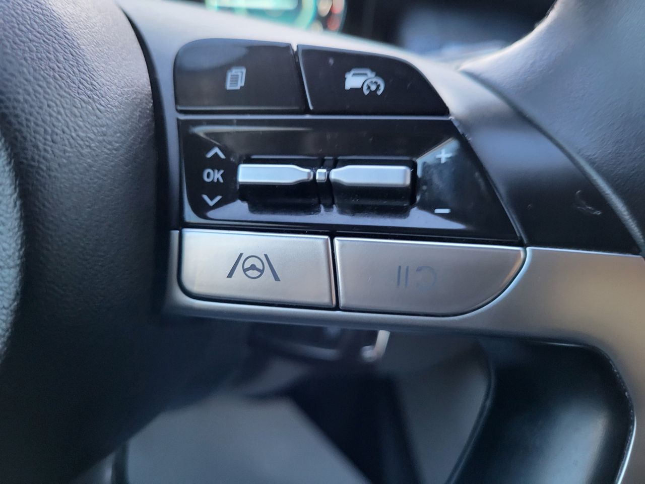 Zunanja slika - Hyundai Tucson - 1.6 T-GDI STYLE slo-1last-acc-alu-temp-pdc-kamera - 10