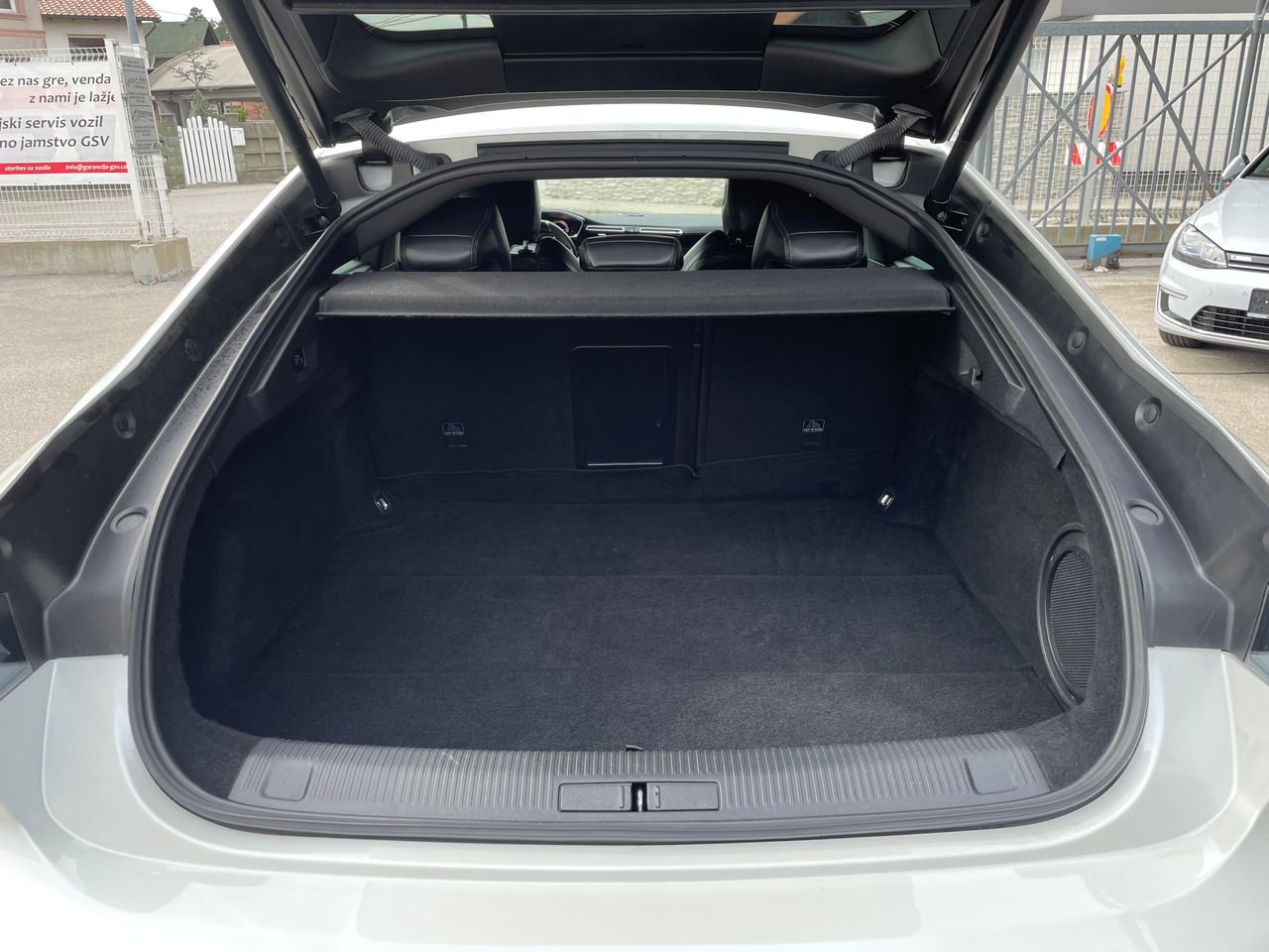 Notranja slika - Peugeot 508 - 2,0 BlueHDi 180 S&S GT Line Avt. - 16