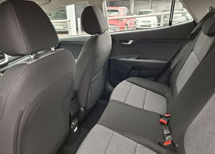 Zunanja slika - KIA Stonic - 1.2 DPI 57.9 kW  79 KM  LX Urban+ M T - 11