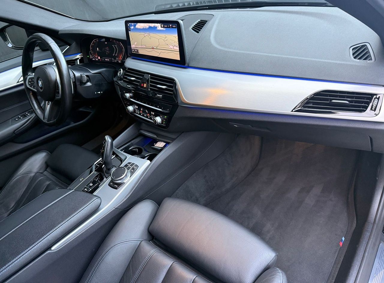 Zunanja slika - BMW Serija 5 - Touring: 530d xDrive  AT -DIS.KEY-LED-KAMERA-USNJE-NAVI. - 9