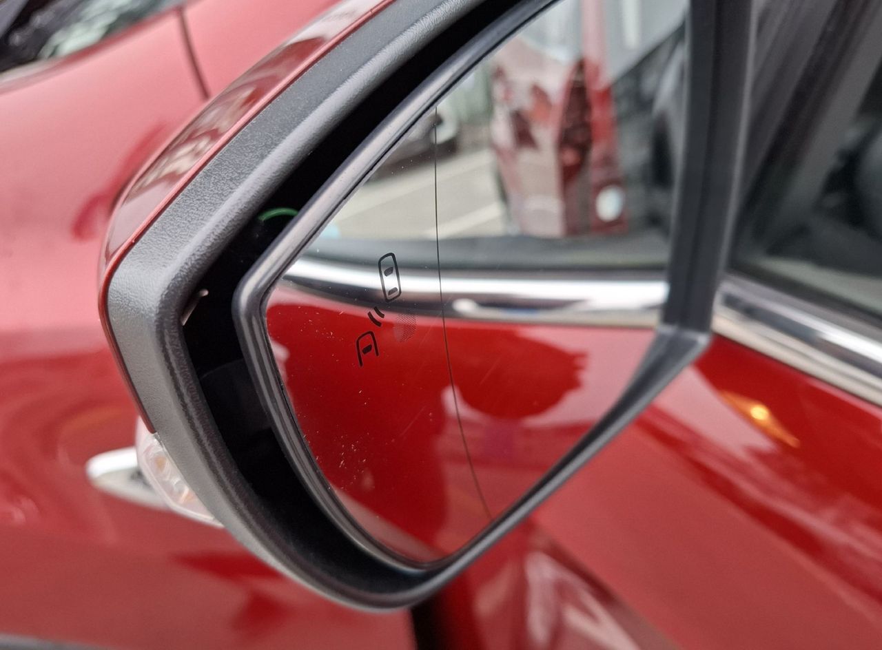 Zunanja slika - Ford Kuga - 2.0 TDCi 110kW AWD AVTOMATIK + SERVISNA KNJIGA - 12