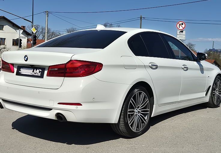 Zunanja slika - BMW Serija 5 - : 520d EXCLUSIVE °ALU 19 °HUD °ACC °NIGHT VISION - 5