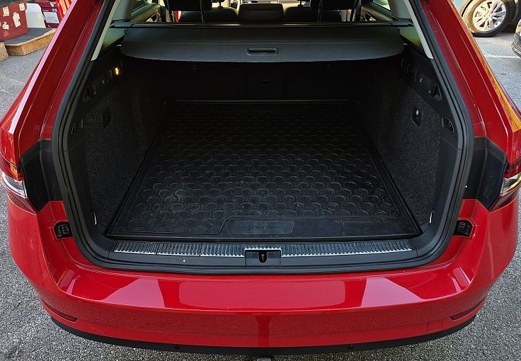 Zunanja slika - Škoda Superb - 2.0 TDI L K DSG 140 kW PANORAMA-USNJE-ACC - 10