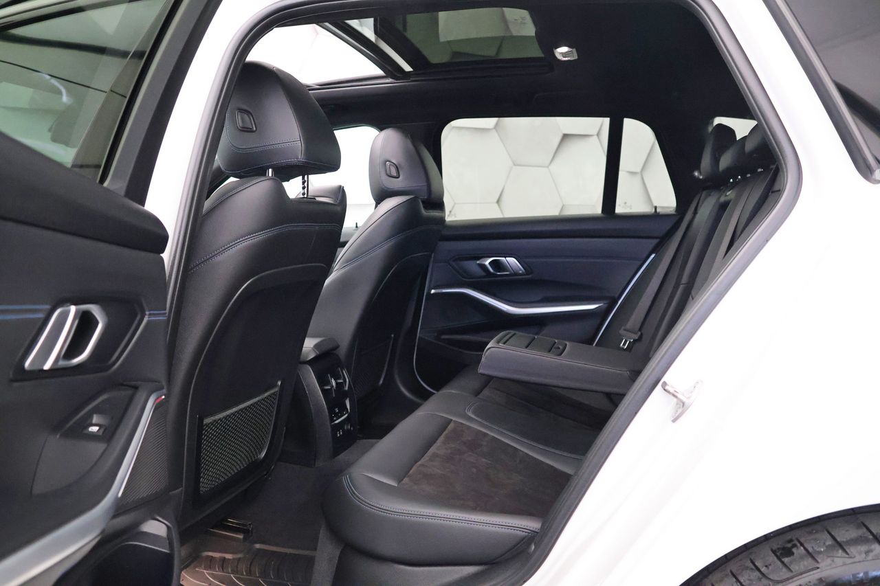 Zunanja slika - BMW Serija 3 - 3 Series Touring 320d Touring Aut M-SPort 191KM - 10