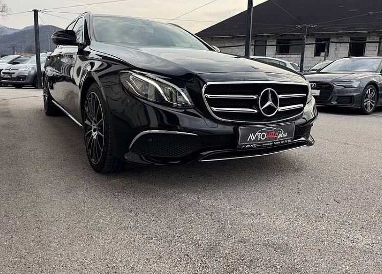 Zunanja slika - Mercedes-Benz E-Razred - E 200d Avantgarde Virtual Kamera Radar Modificiran - 2