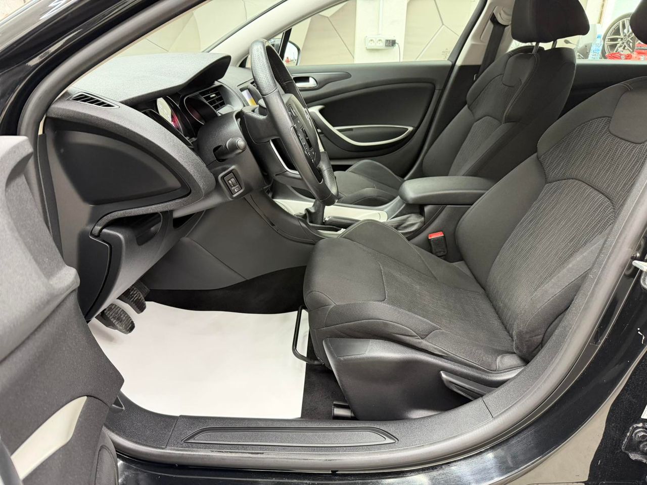 Zunanja slika - Citroën C5 Tourer - 2.0 HDI III - 5