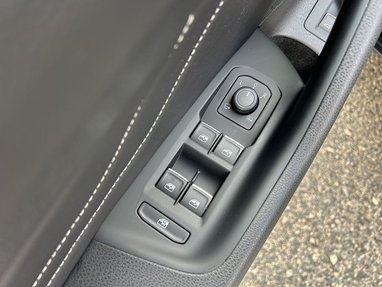 Zunanja slika - VW Arteon - 4motion 2,0 TDI R-Line DSG - 7