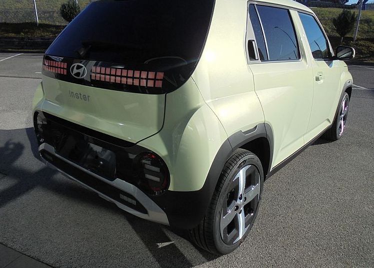 Zunanja slika - Hyundai Inster - 49 kWh Style °°Winter°°17 ALU°° - 4