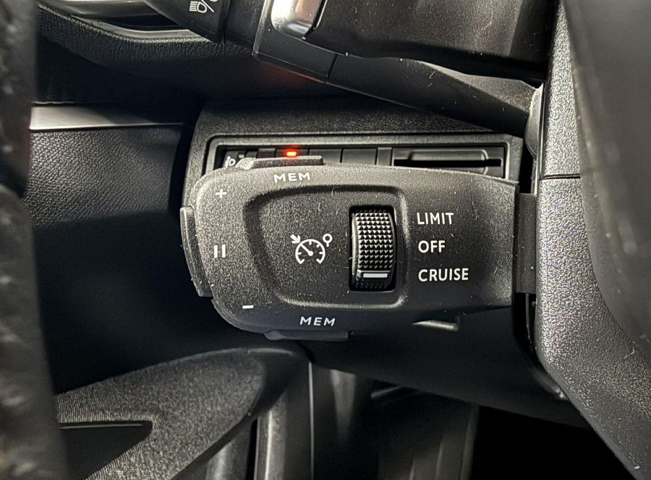 Zunanja slika - Peugeot 5008 - 1.2 PureTech 96 KW Avt.NAVI.KAMERA.2023.13MES.JAMS - 10