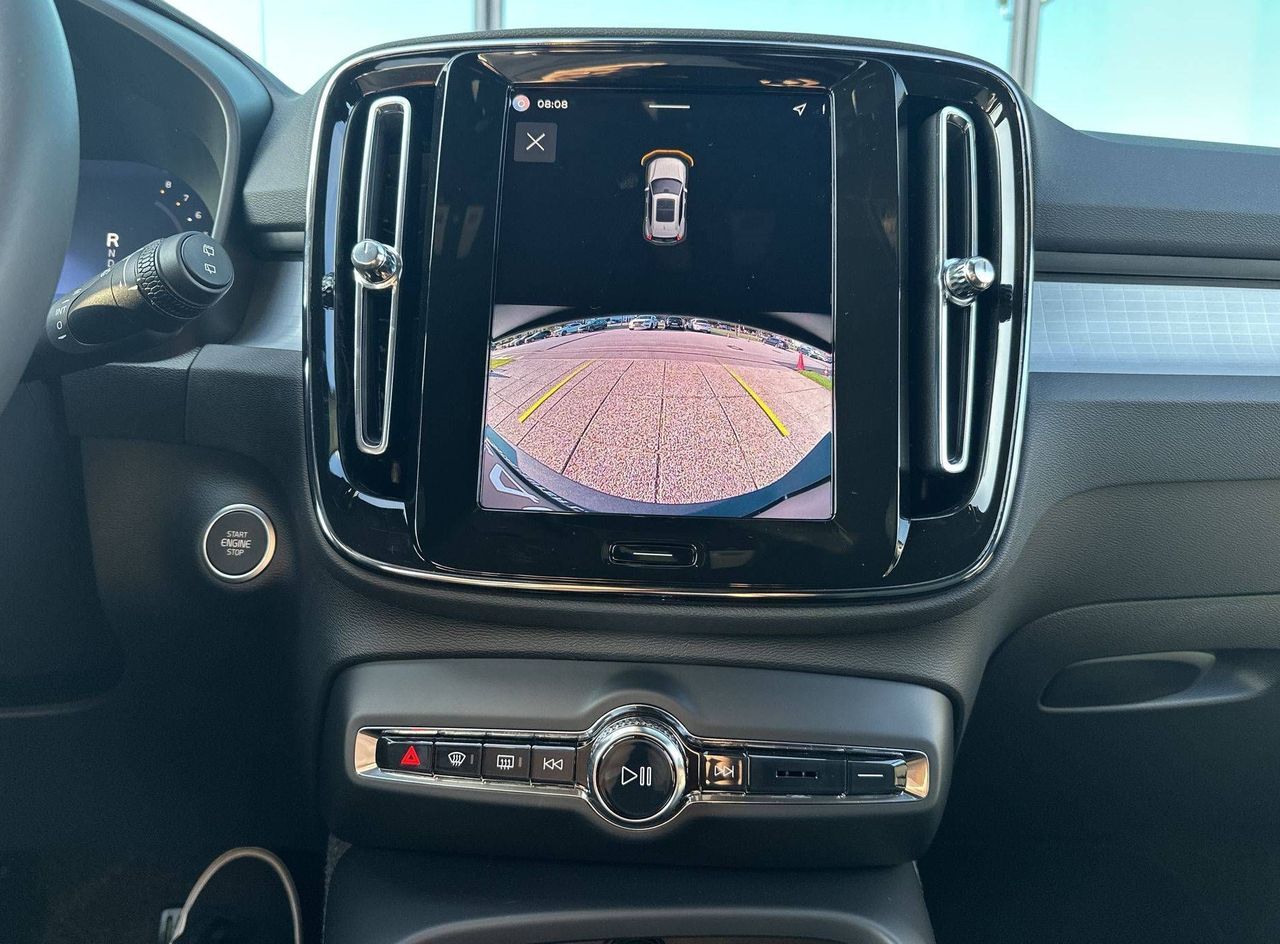 Zunanja slika - Volvo XC40 - B3 P Plus Dark AT DCT... - 16