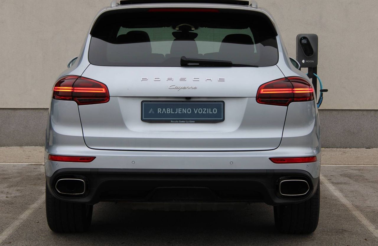 Zunanja slika - Porsche Cayenne - 3.0 TD Platinum Edition HLAJ SED PANO KEYLESS - 6
