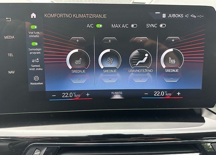 Zunanja slika - BMW X1 - serija :  sDrive18d AVT xLine-USNJE-KAMERA-LED-18COL-NAVI - 16