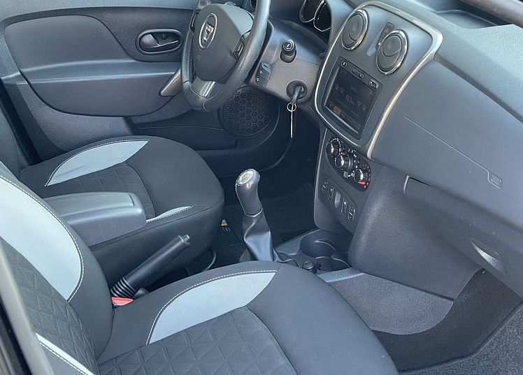 Zunanja slika - Dacia Sandero - 0.9 TCE STEPWAY PRESTIGE - 8