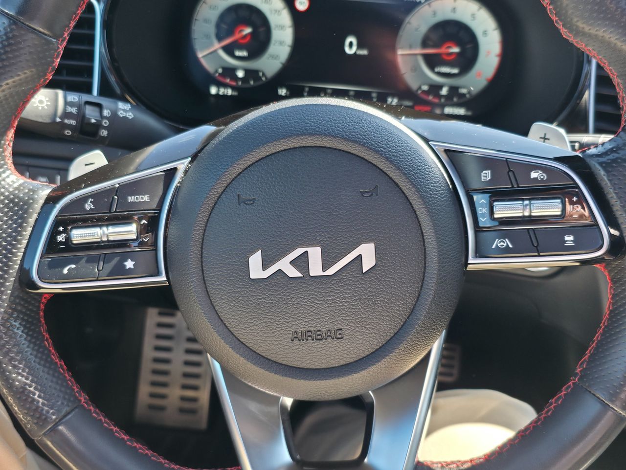 Zunanja slika - KIA Ceed - 1,6 T-GDI GT ISG DCT - 9