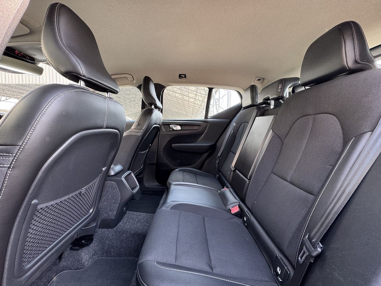 Zunanja slika - Volvo XC40 - 2.0 TD 150KM D3 MOMENTUM-LED-HARMAN KARDON-NAVI - 9