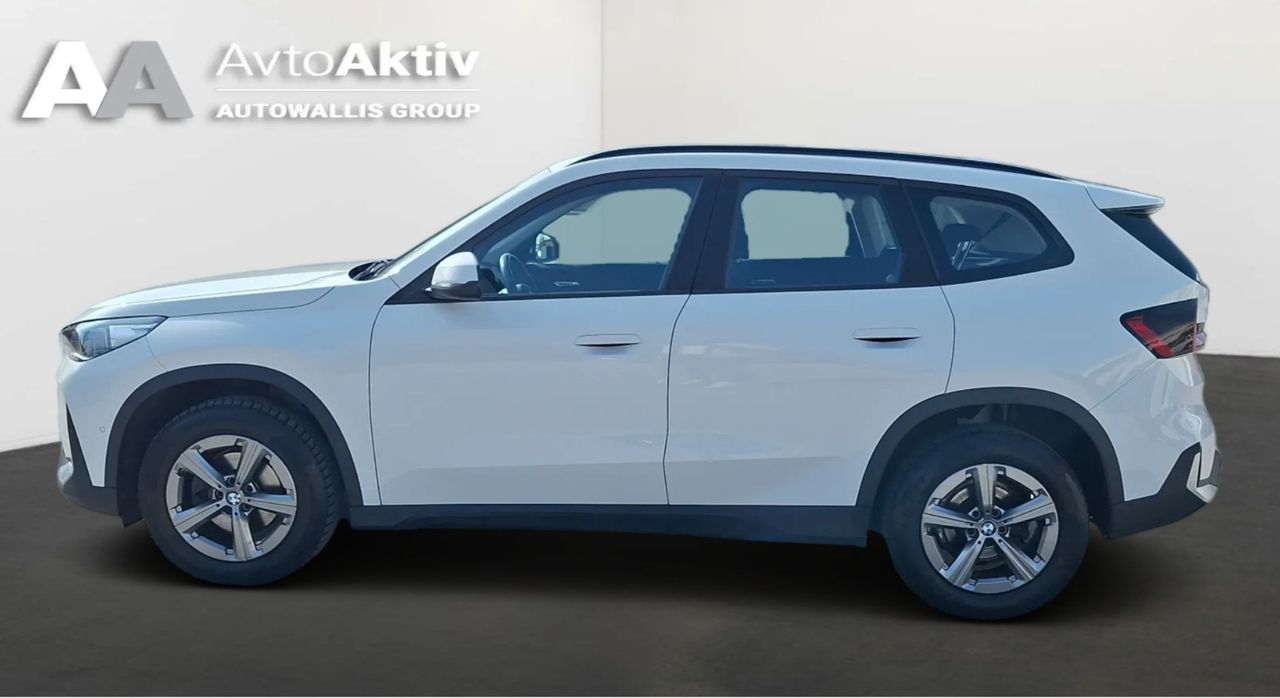 Zunanja slika - BMW X1 - serija :  sDrive18d  AT vl. kljuka, LED - 2