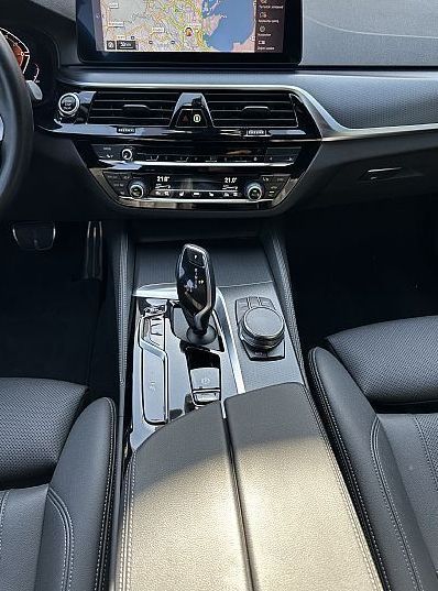 Zunanja slika - BMW Serija 5 - Touring: 530d xDrive-MSPORT-KAMERA-VK-19COL... - 9