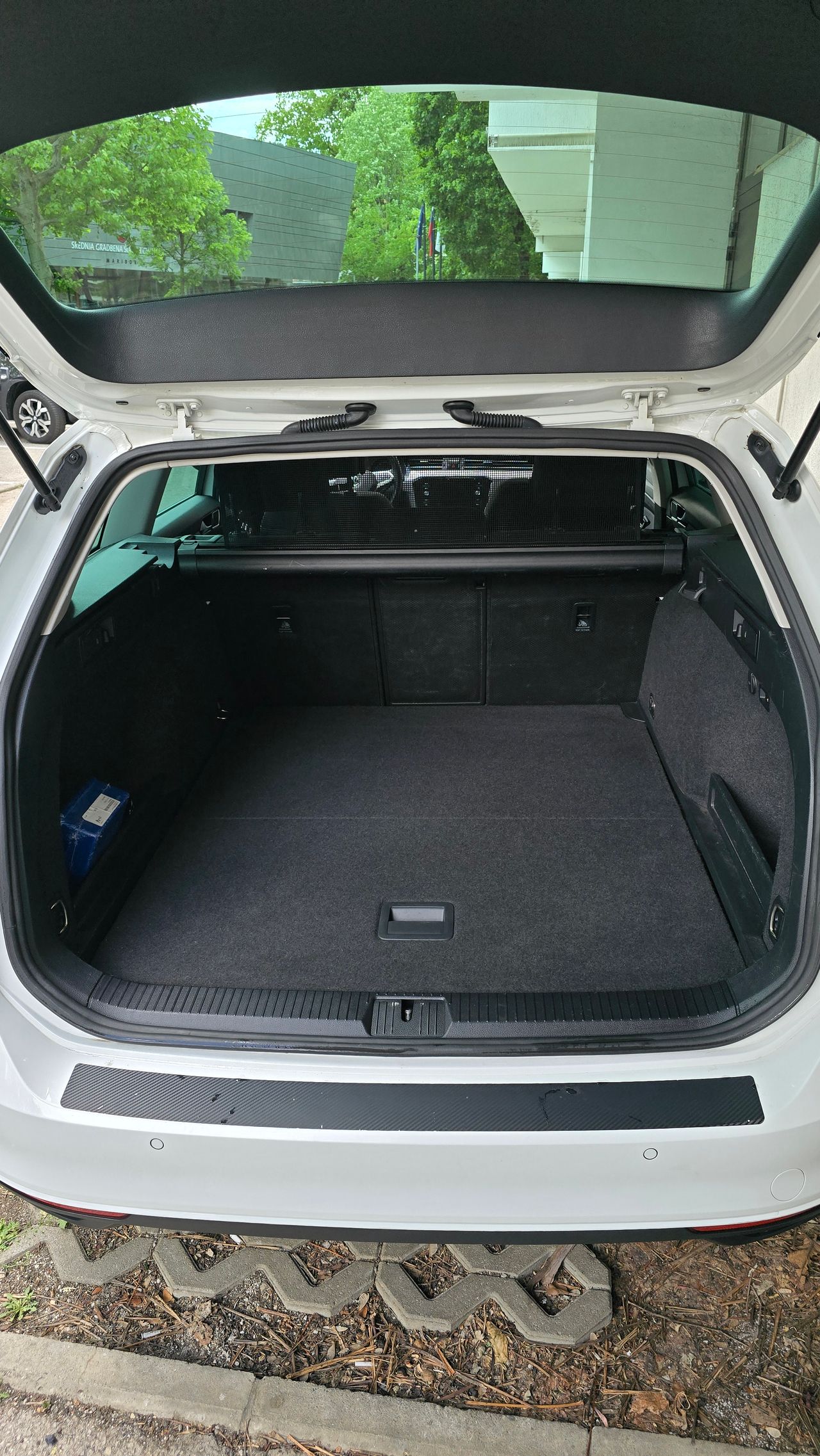 Zunanja slika - VW Passat - Variant 2,0 TDI BMT SCR Business DSG - 5