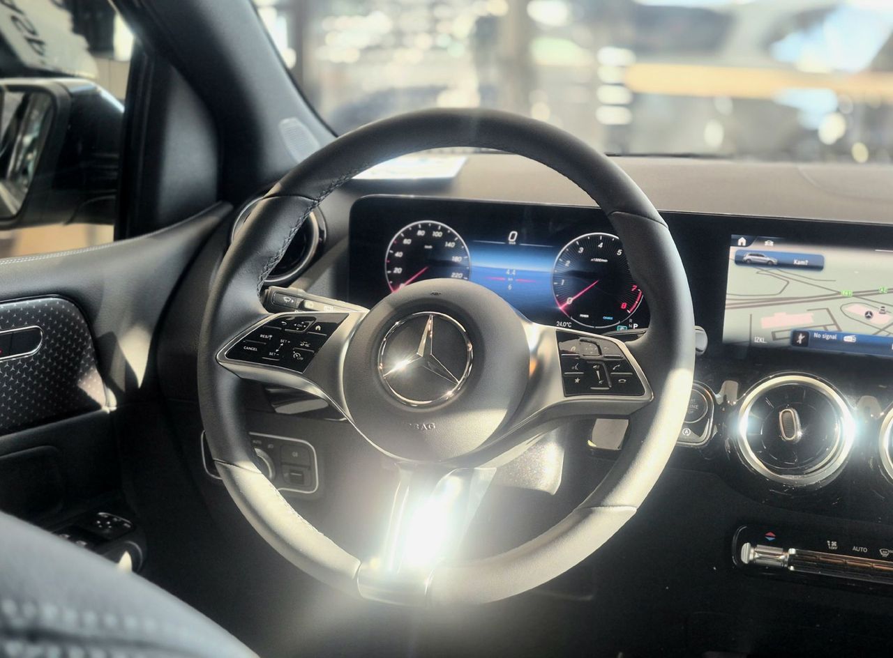 Zunanja slika - Mercedes-Benz B-Razred - B 180 DCT - 16