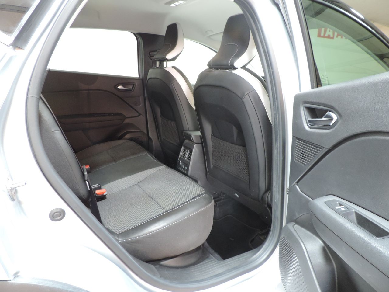 Zunanja slika - Renault Captur - TCe 90 Techno - 12