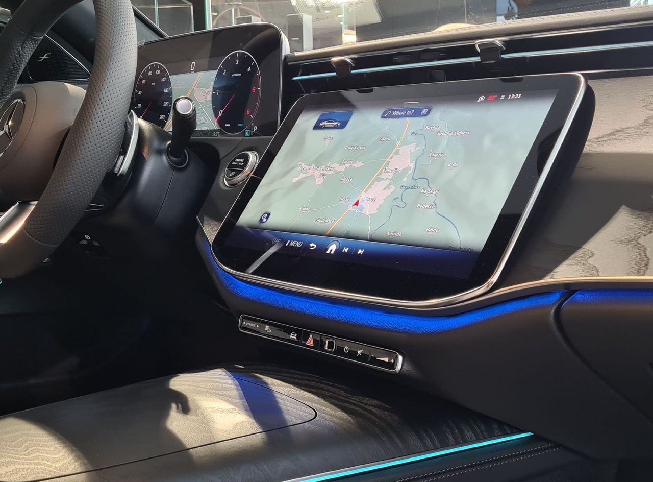 Zunanja slika - Mercedes-Benz E-Razred - 200 d AMG Line - 17