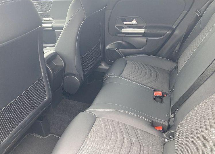 Zunanja slika - Mercedes-Benz GLA-Razred - 180 Progressive - 9