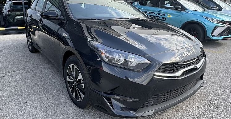 Zunanja slika - KIA Ceed - SW 1.5 T-GDi LX Champion+ MT - 1