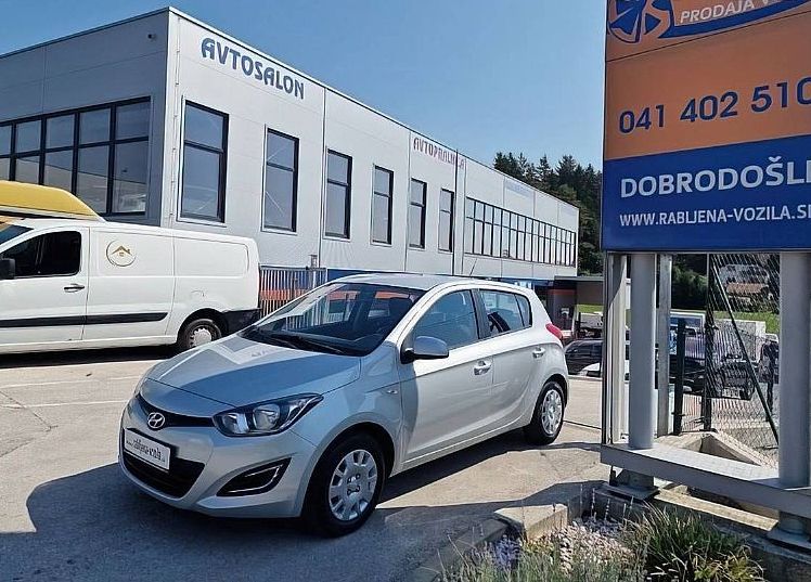 Zunanja slika - Hyundai i20 - 1.1 CRDI 55 KW STYLE... - 3